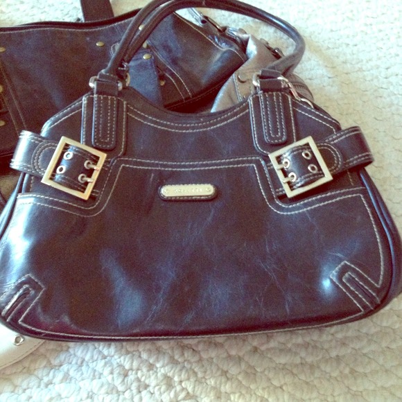 Rosetti leather black purse