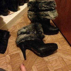 Ankle boots size 10 make an offer