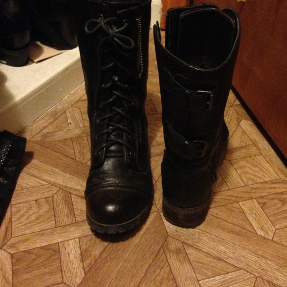 Brown boot size 10