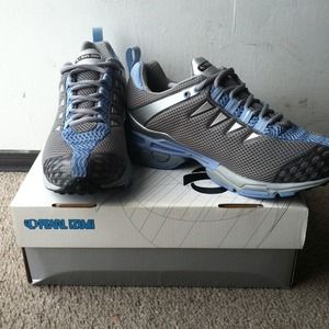 Pearl iZumi- WMN's syncroShift XCR- Grey and Blue