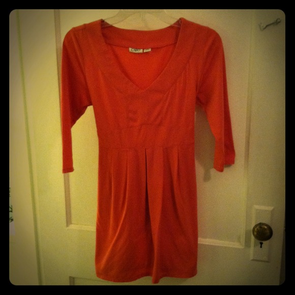Orange tie back long shirt, great for leggings!