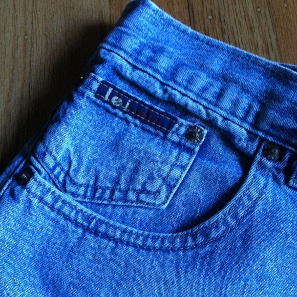 Sold - Picture 4 of 4