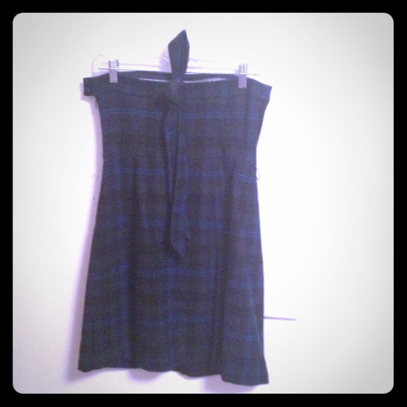 American eagle strapless dress with belt.