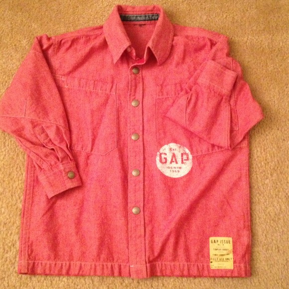 🔴SOLD🔴GAP boys reddish long sleeves
