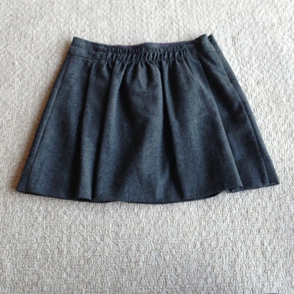 SOLD in bundle. J. Crew city mini skirt in grey