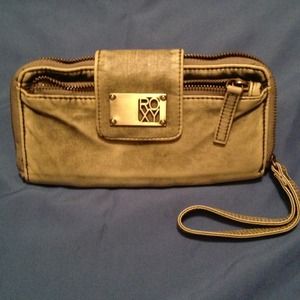 Roxy Wristlet
