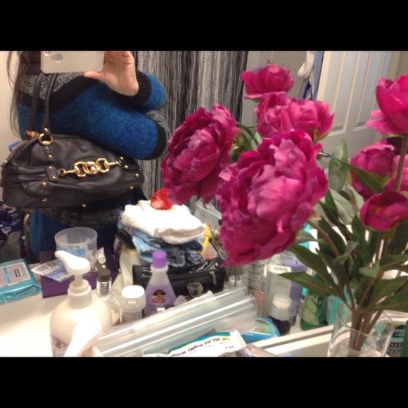 Authentic Gucci Bag - great condition!! - Picture 1 of 4