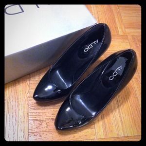 Aldo black patent leather heels