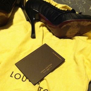 Louis Vuitton shoes size  European 39/5, black