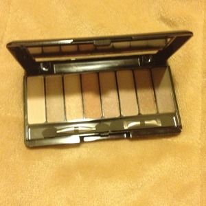 Avon eyeshadows! 8 in 1 palette