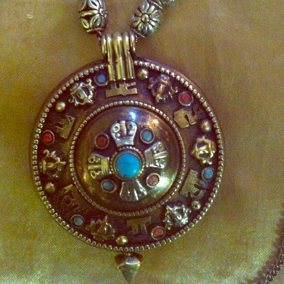 Turquoise and coral incrested locket