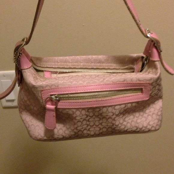 SOLD!!🌸REDUCED from $80!!!! Light pink Coach bag