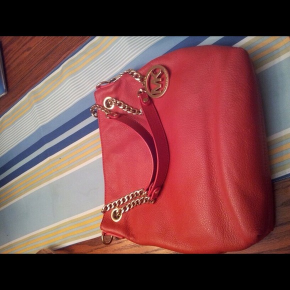 ✳SOLD✳Beautiful used Michael Kors purse
