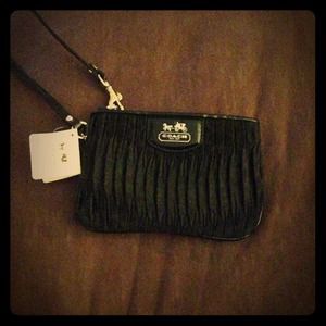 Reserved @rebeccaf Coach Wristlet