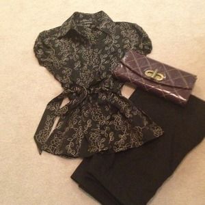 Bebe floral print shirt