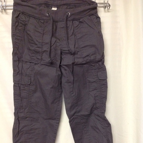 Light Weight Dark Gray Capris