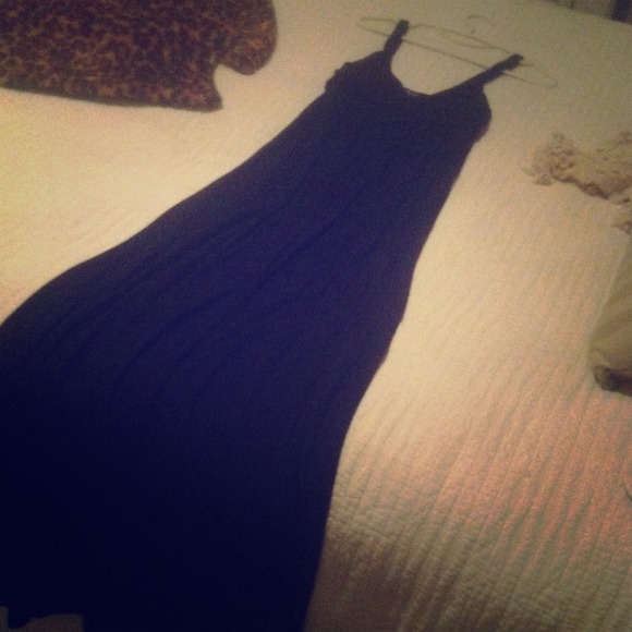 HELD::::Black Floor Length Maxi Dress