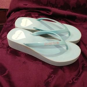 "SOLD"-Bebe wedge Rhine stone flip flops size-L💞