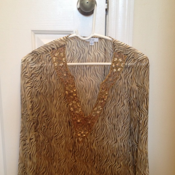 Cache sheer tunic