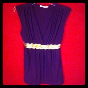 Short sleeve purple blouse with gold belt