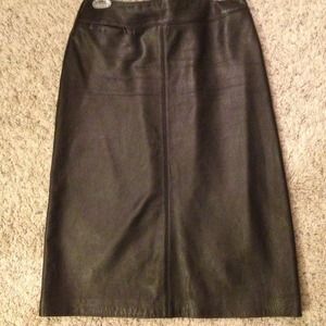 Amazingly soft leather Anne Klein 2 skirt