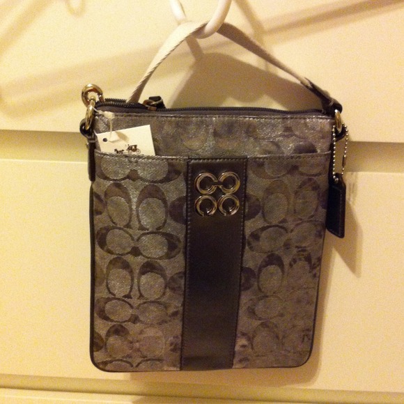 HOLD HOLD HOLD Coach Julia Patina Sign Swingpack