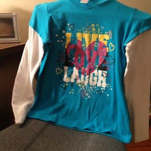 Live, love, laugh lg sleeve shirt💙💗