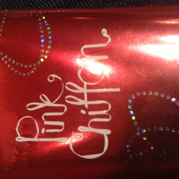 Pink Chiffon shimmer body cream - Picture 3 of 3