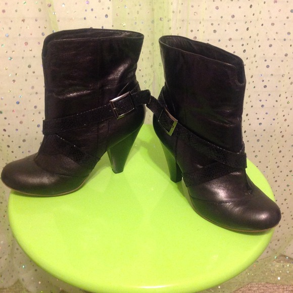 Aldo black Boot and Ann Klein combine $35 for Ya!