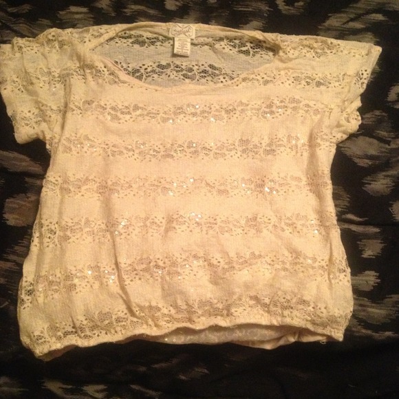 ✨REDUCED!!!✨ A sequin shirt.