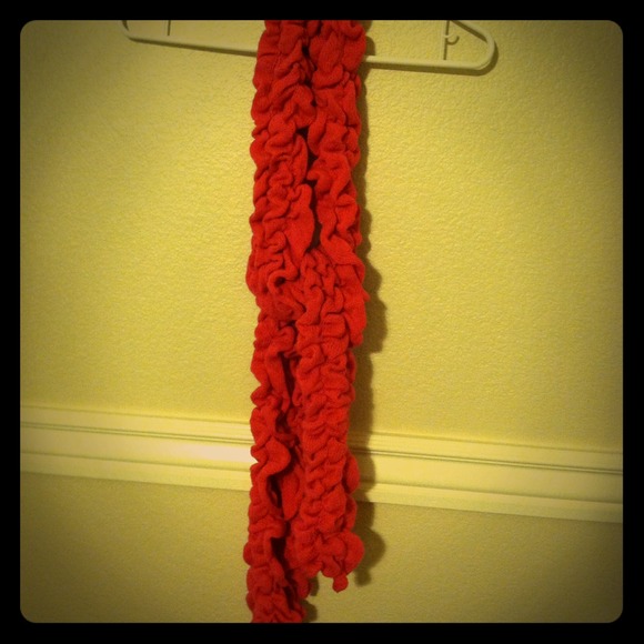 •BUNDLED• Hot pink scarf