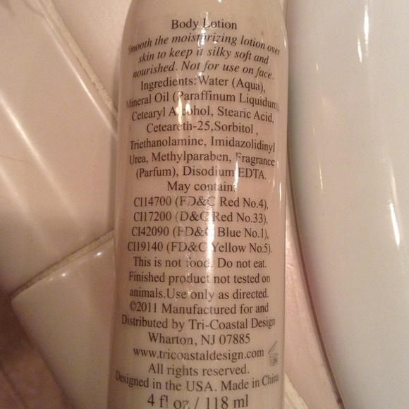 Gingerbread body lotion - Picture 3 of 3