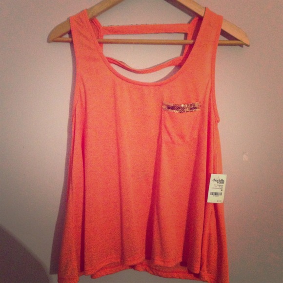 ✨Sold✨Crop top