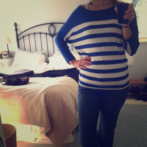 Old navy top size small