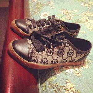 Sale on 7 1/5 $60.00