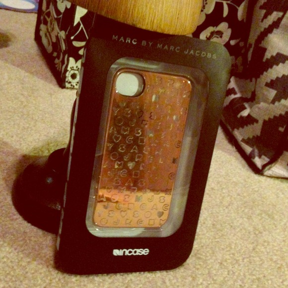 *🎀sold to @Tori_bellaa* Marc Jacobs iPhone case