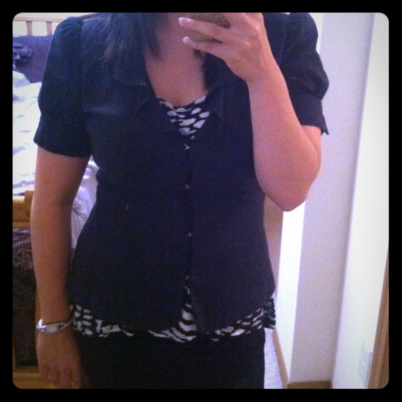 Banana Republic Jackets & Blazers - Banana Republic fitted short sleeve blazer.