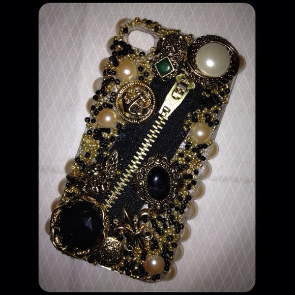 Accessories - Custom made Iphone 4/4s case
