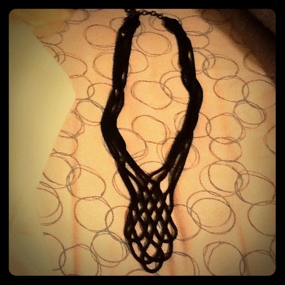 Weave necklace
