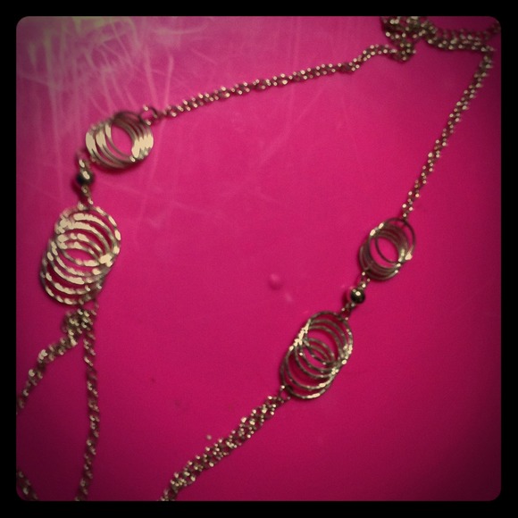 SILVER NECKLACE