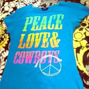 Peace love cowboys tee