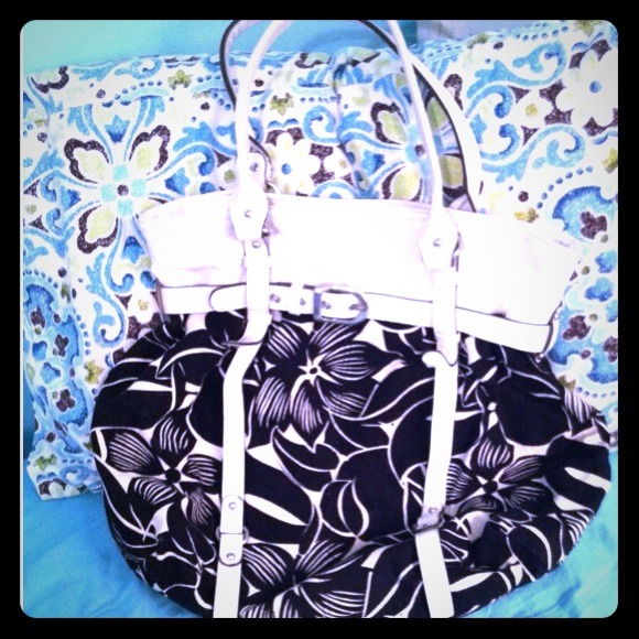 Black and white purse