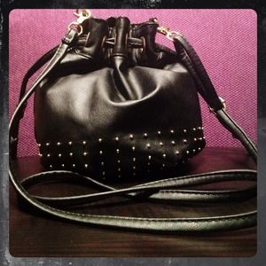 🌟SOLD🌟Black Drawstring Crossbody w/ Gold Studs