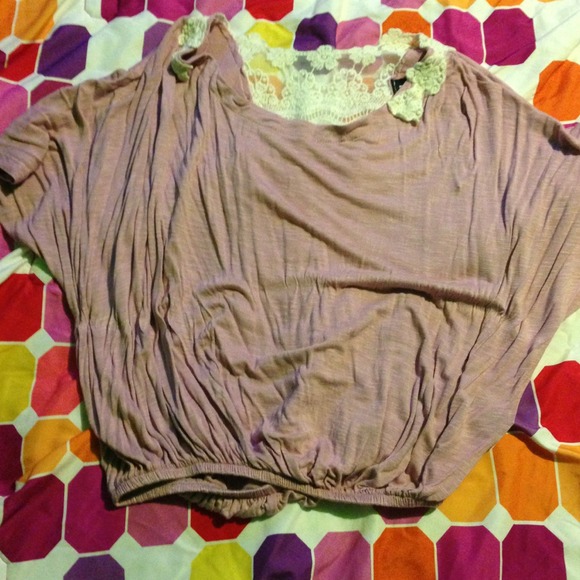 @abranes8  bundle this n purple Miley  Cyrus shirt