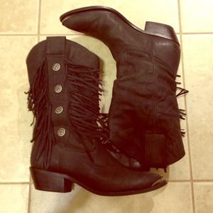 Black leather cowboy boots