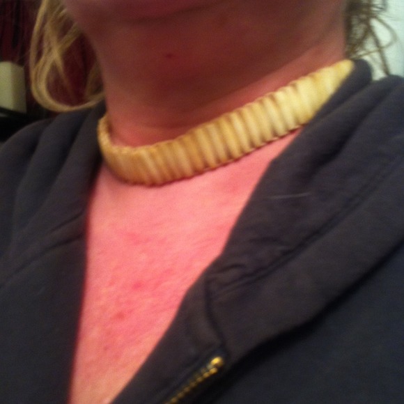 Choker - Picture 2 of 2