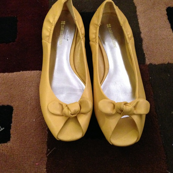 NATURALIZER PEEPTOE♦️RESERVED FOR mermcarmichael