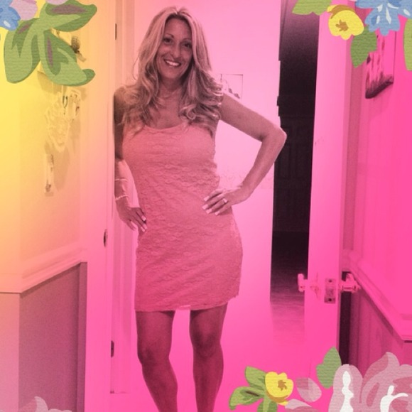 Share follow I'll follow u!! 👖👚👙👗👠👟👛👞👢 - Picture 2 of 4