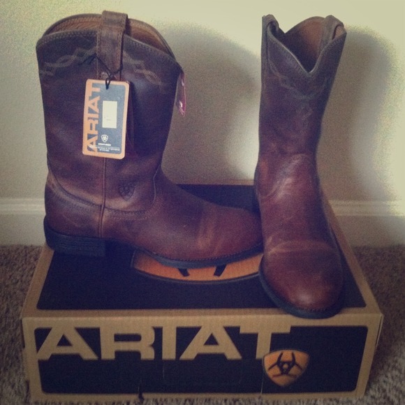 Ariat boots. Size 9 1/2. Genuine leather