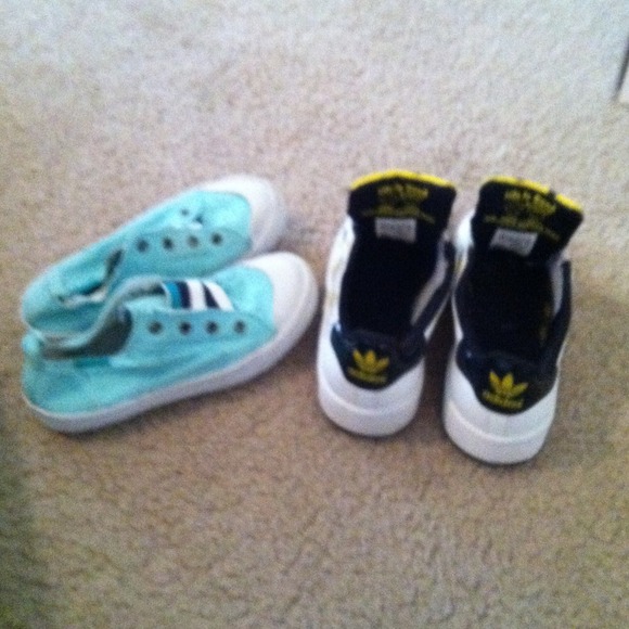 Adidas - Picture 3 of 4